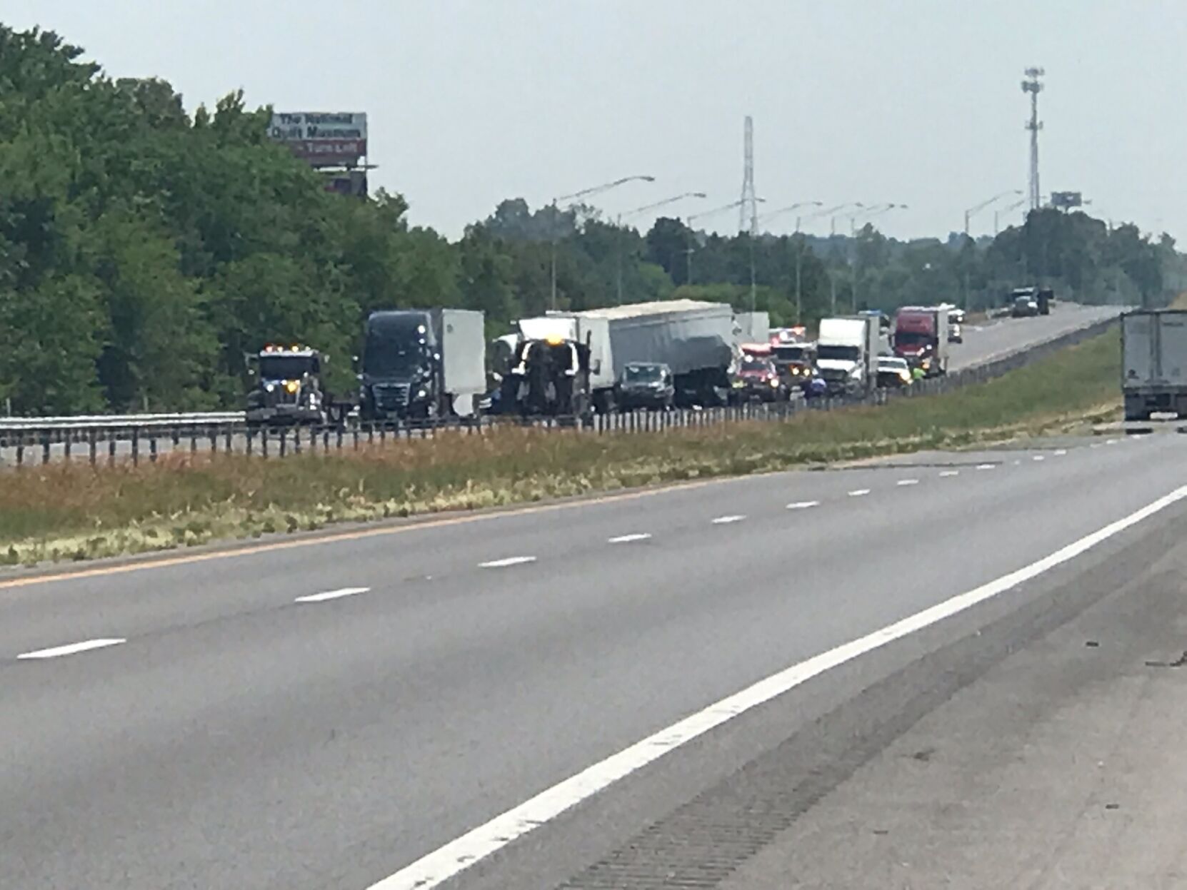 i 24 crash.jpg